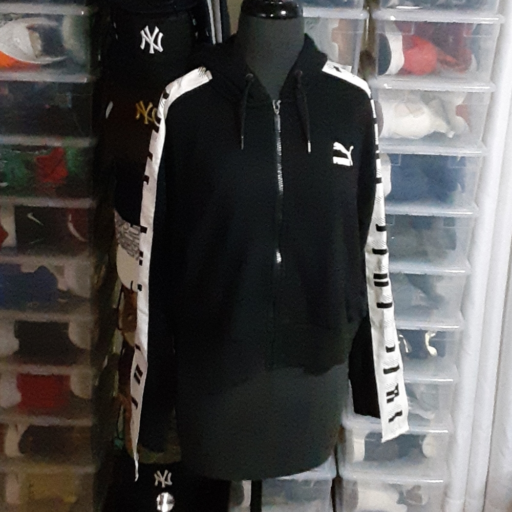 Puma Revolt Full-Zip Hoodie EUC